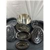 Image 2 : 3 Spackleware Roasters & Large Aluminium Pot
