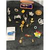 Image 4 : Brooch Assortment