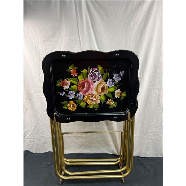 4 Metal TV Dinner Trays With Stand