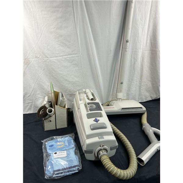 Electrolux Canister Vacuum Cleaner & Accessories