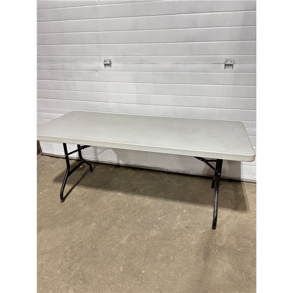 Lifetime 6' Folding Table