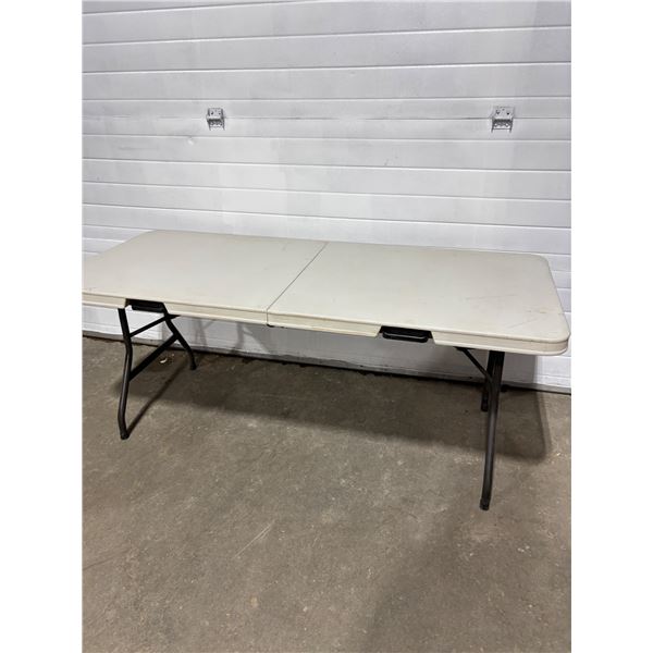 6' Folding Table