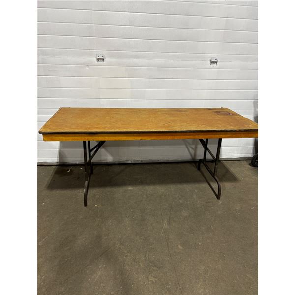 6' Wooden Folding Table