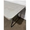 Image 2 : 6' Folding Table