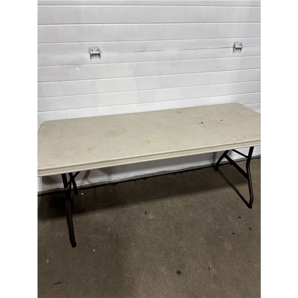 Elite Home 6' Folding Table