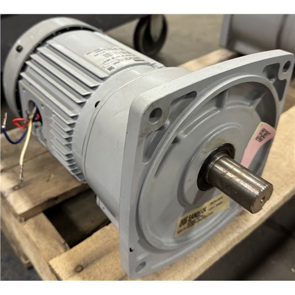 GTR #G3FM-28-10-075 Induction Motor