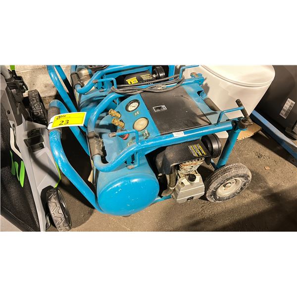 MAKITA MAC5200 5.2 GALLON MOBILE ELECTRIC 3 HP AIR COMPRESSOR