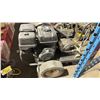 Image 3 : BLACK MOBILE INDUSTRIAL GAS POWERED 3500 PSI PRESSURE WASHER WITH WAND & 2 NOZZLE