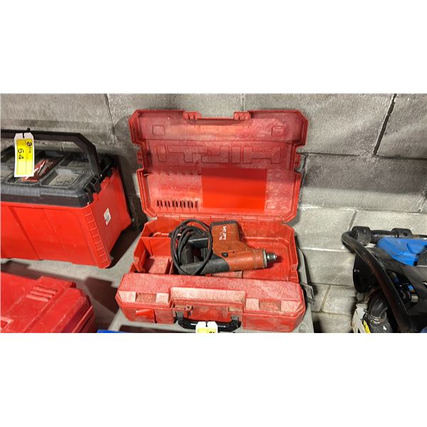 HILTI TE15 AVR INDUSTRIAL ELECTRIC ROTARY HAMMER DRILL IN HARD TRANSPORT CASE