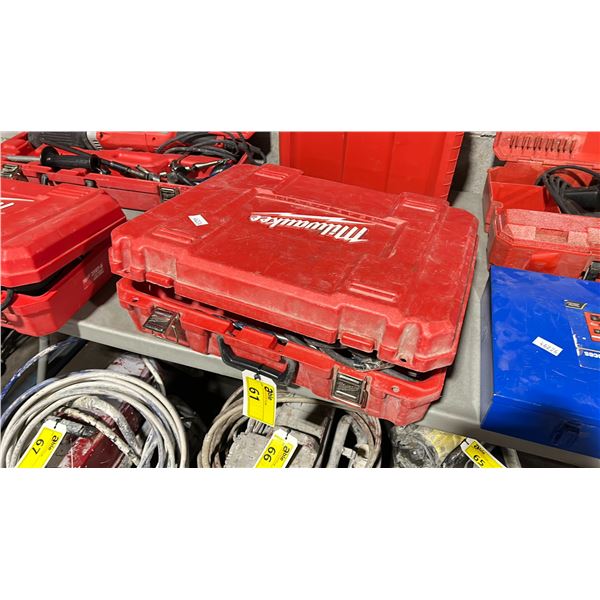 MILWAUKEE INDUSTRIAL ELECTRIC 1/2" HOLE HAWG ANGLE DRILL IN HARD TRANSPORT CASE WITH ASSORTED BITS