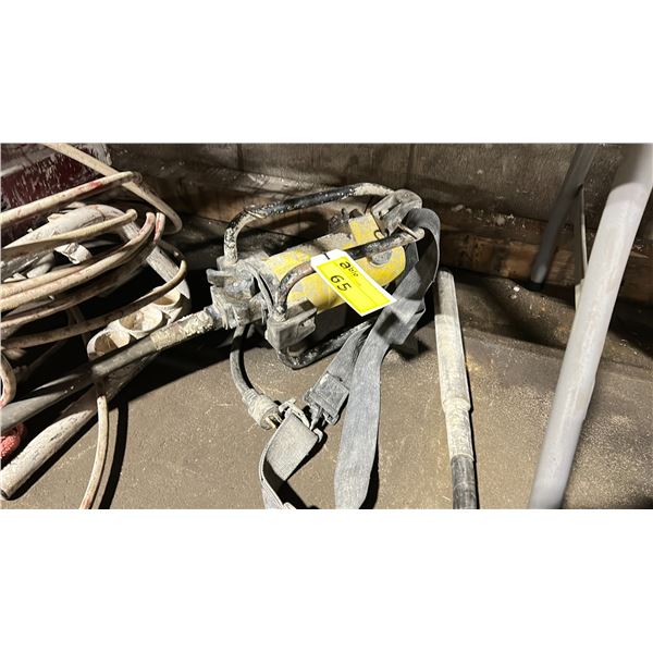 YELLOW INDUSTRIAL ELECTRIC HEAVY DUTY CEMENT VIBRATOR