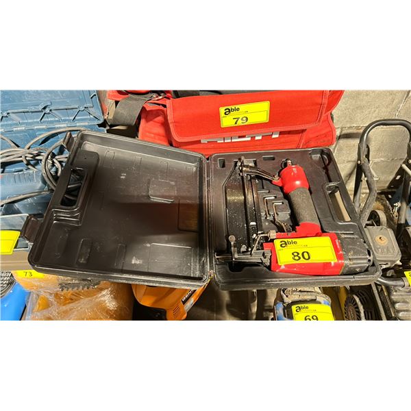 SAMONA L2012 16 GAUGE PNEUMATIC FINISH NAILER IN HARD TRANSPORT CASE