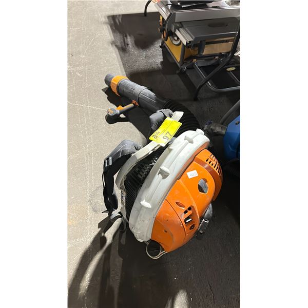 STIHL BR 700 COMMERCIAL GAS POWERED BACK PACK LEAF BLOWER