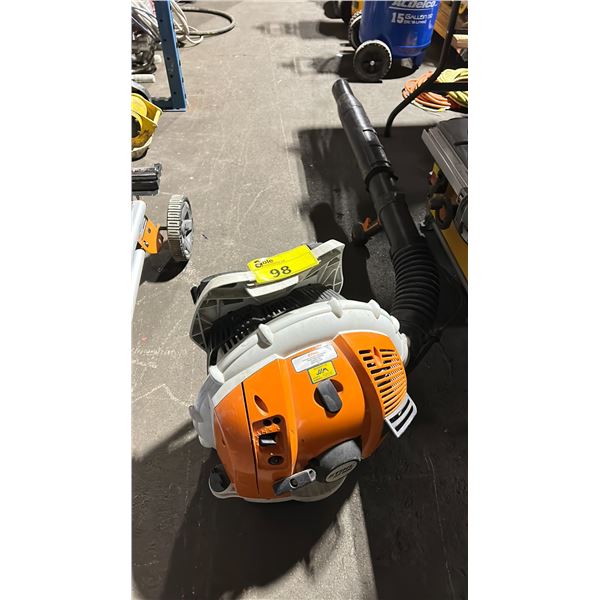 STIHL BR 600 COMMERCIAL GAS POWERED BACK PACK LEAF BLOWER
