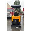 Image 3 : MIVA VA15 2024 YELLOW 13.5 HP GAS POWERED RUBBER TRACK MINI EXCAVATOR WITH ATTACHED