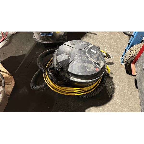 HEPA GD930 PROFESSIONAL VACUUM CLEANER WITH HOSE