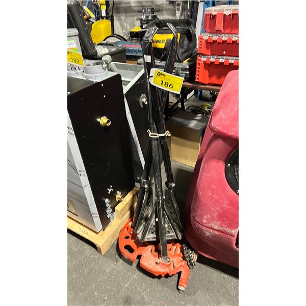 RIDGID 460 INDUSTRIAL PIPE WORKING TRI-STAND