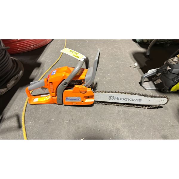HUSQVARNA 435 GAS POWERED PORTABLE CHAIN SAW