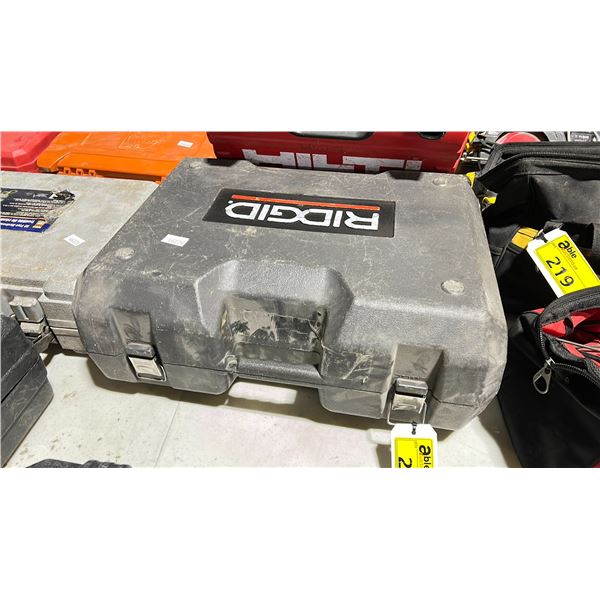 RIDGID NAVITRACK INDUSTRIAL DIGITAL LOCATOR TOOL IN HARD TRANSPORT CASE