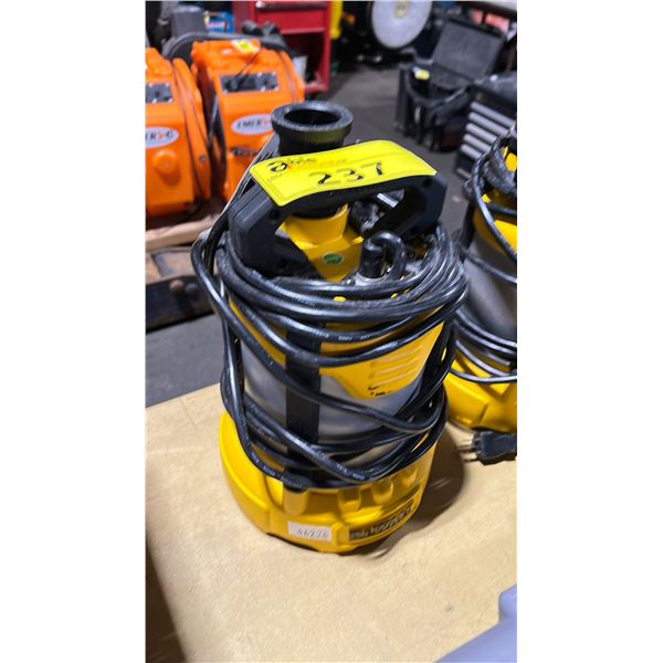 DEWALT DXWP61379 ELECTRIC SUBMERSIBLE UTILITY PUMP