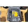 Image 2 : DEWALT DW088 DUAL LASER LINE GENERATOR WITH A HARD TRANSPORT CASE