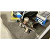 Image 2 : CURT 10,000 LBS CAPACITY VEHICLE TRAILER HITCH & RELIANCE AUTOMOTIVE 11340 VEHICLE ALTERNATOR