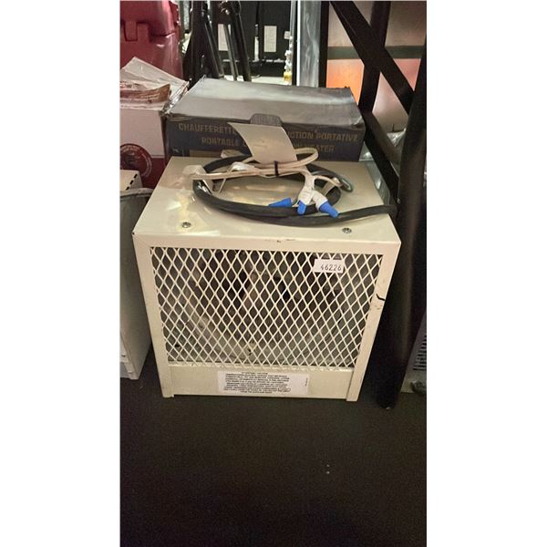 2 ASSORTED COMMERCIAL INDUSTRIAL ELECTRIC PORTABLE JOB SITE HEATERS