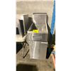 Image 1 : AMERICAN RANGE COMMERCIAL STAINLESS STEEL 2 BASKET GAS DEEP FRYER *NO BASKETS*