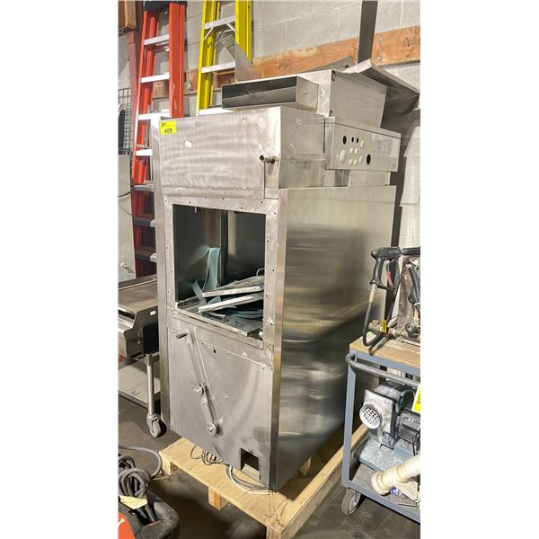 STAINLESS STEEL COMMERCIAL 230V SINGLE TRAY PASS THROUGH DISHWASHER WITH ASSORTED PARTS