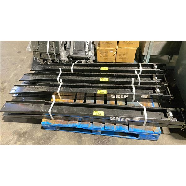 PAIR OF SKLP BLACK METAL 6' FORK LIFT FORK EXTENSIONS FOR 5 1/4"W FORKS