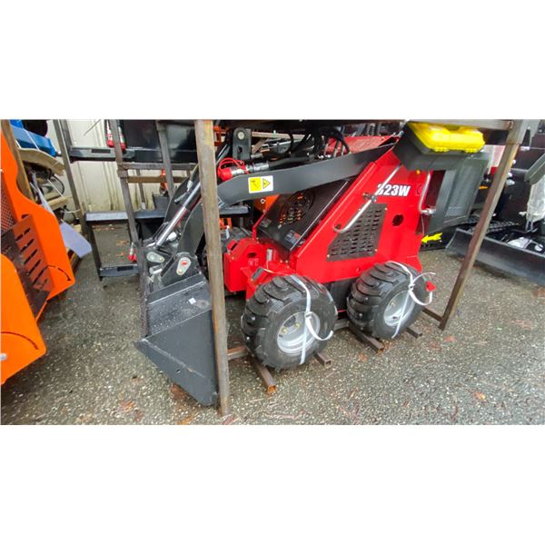 EGN 323W RED 420CC GAS POWERED PNEUMATIC TIRE RIDE ON HYDRAULIC MINI SKID STEER/LOADER WITH