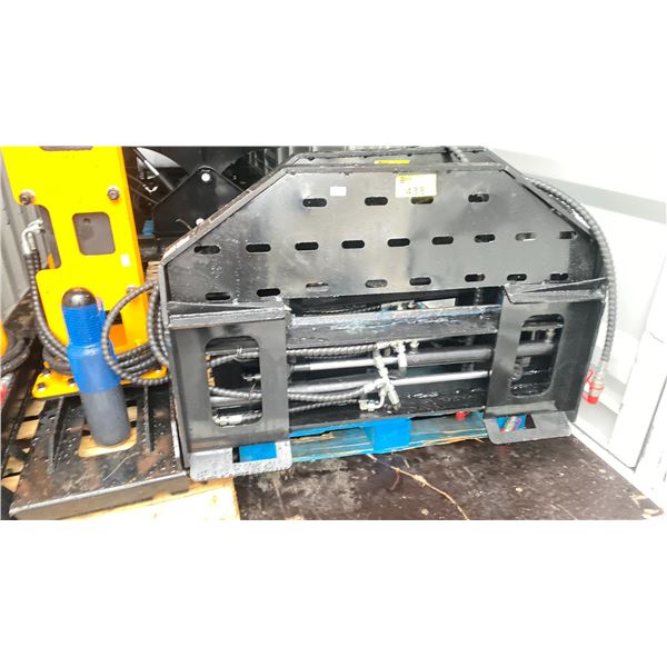 GIYI D-CYHC BLACK 2,645 LBS CAPACITY HYDRAULIC SKID STEER SIDE SHIFT LOADER ATTACHMENT WITH 5' FORKS