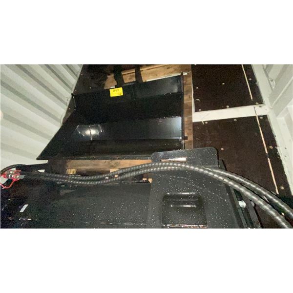 GIYI BLACK 34  5 TON HYDRAULIC TILTING EXCAVATOR CLEANING BUCKET