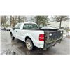Image 2 : 2008 FORD F-150 XL TRITON, 4DR PU, WHITE VIN 1FTRX12W88FC27102