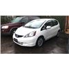 Image 1 : 2010 HONDA FIT 4DR SEDAN, WHITE VIN JHMGE8H52AC800568