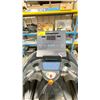 Image 2 : TRUE 650 COMMERCIAL ELECTRIC TREADMILL WITH DIGITAL DISPLAY & USB INPUT