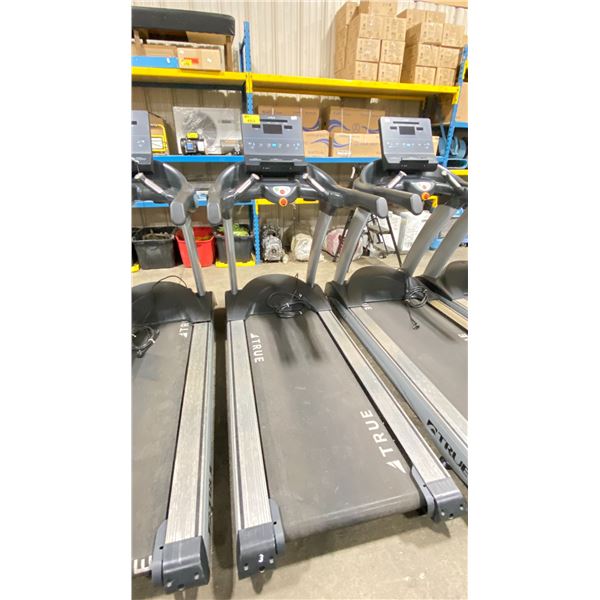 TRUE 650 COMMERCIAL ELECTRIC TREADMILL WITH DIGITAL DISPLAY & USB INPUT
