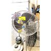 Image 2 : WINDKING 77217 COMMERCIAL ELECTRIC FLOOR FAN