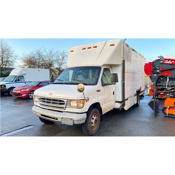 1999 FORD E450 SUPERDUTY VAN WHITE VIN 1FDXE47S1XHA00790