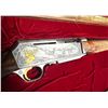 Image 4 : Browning BAR II WHITE TAIL DEER, CAL 30-06 RIFLE, Double Signed, Engraved and Gold Inlaid