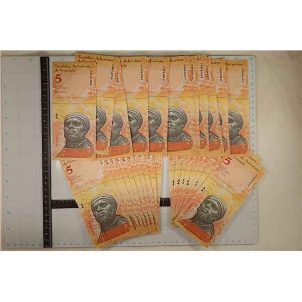 50-2011 VENEZUELA 5 BOLILVARES CRISP UNC BILLS