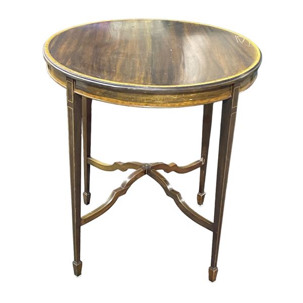 Round Table - 26.75 x 28.25Ã¢€Å¥