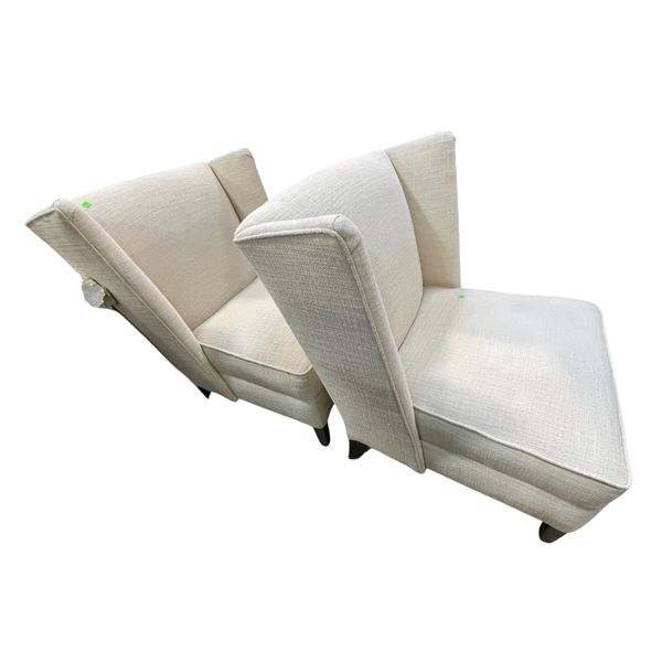 Cream wingback accent chair toned cloth lounge chairs (36in x 32in x 27in)