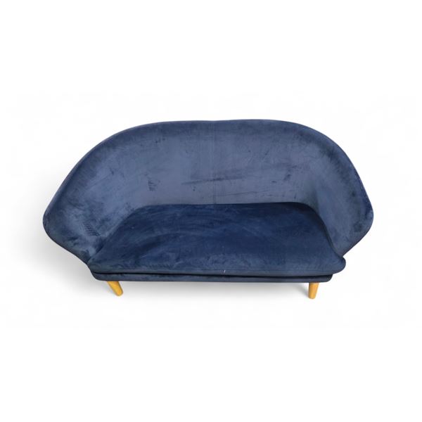 Modern Curved Back Blue Velvet Loveseat (65x25x31)