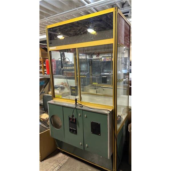 Vintage Clean Sweep Claw Machine (Condition Unknown - 81x42x32)