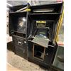 Image 2 : 2 Electronic Arcade Machines (Parts or Repair Biggest - 70x26x27)