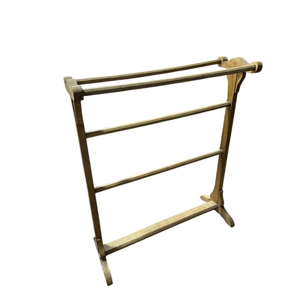 Vintage Wooden Quilt Rack (34x29)