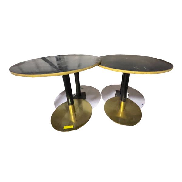 4 Round Tables (29x31)