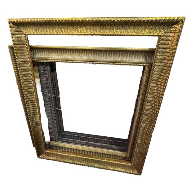 4 Assorted Sized Frames (Small 34x28 - Big 30x31)