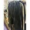 Image 9 : Assorted Set Dec Clothing